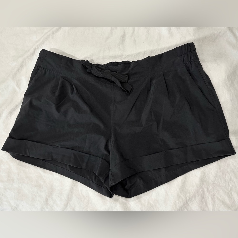 Lululemon 3 Inch Black Shorts 12
